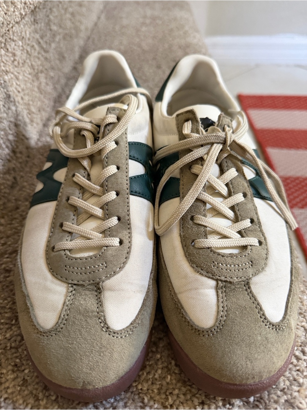 Women’s Karhu Anthropologie Lace-Up Sneakers in Cream and Green